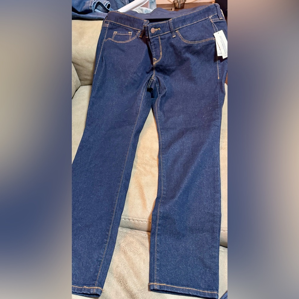 NWT Old Navy Maternity Full Panel Jeans - Size 12 short